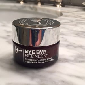 IT Cosmetics Bye Bye Redness Correcting Cream